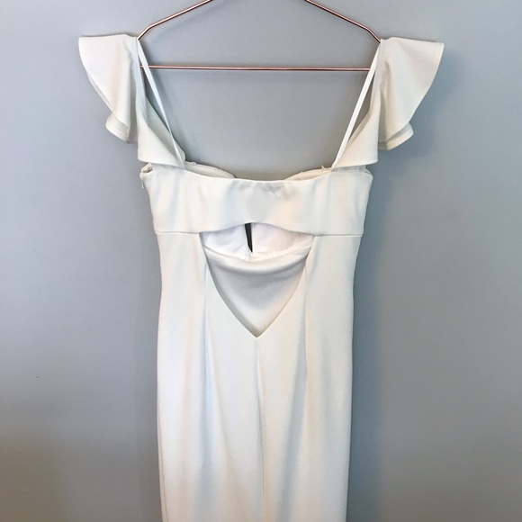 NOEL AND JEAN White Off The Shoulder Gown 🤍 - Picture 3 of 8